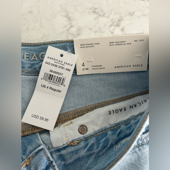 Never worn!! Tagged American Eagle Mom Straight Jean Blue Daylight - Picture 3 of 3